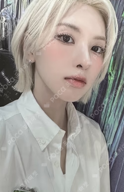 Fe3O4: STICK OUT POP-UP STORE in BEIJING LUCKY DRAW BAE photocard image