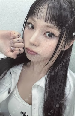 Fe3O4: STICK OUT POP-UP STORE in BEIJING LUCKY DRAW KYUJIN photocard image