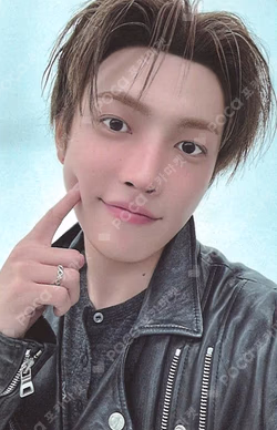 [HONGJOONG]: Petal Glow HONGJOONG photocard image