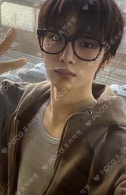 EUPHORIA ZIP-UP HOODIE ANXIN photocard image