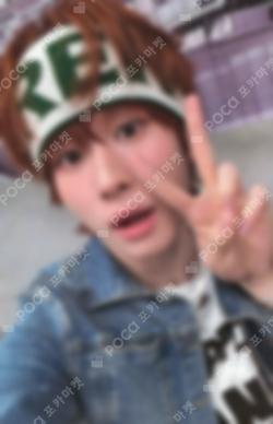 play hard YIZHIYU KYUNGMIN photocard image