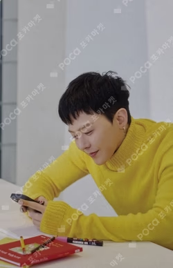 2026 G-DRAGON ‘FAM’ MEETING [FAM+ILY : FAMILY : FAM I LOVE YOU] PHOTOCARD PACK