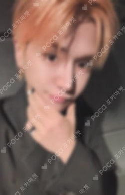 The Action YIZHIYU RIWOO photocard image