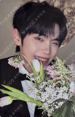 RE-FLOW KIM TAERAE photocard image