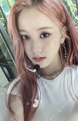 Metamorphic IDOUSTAGE LUCKY DRAW J photocard image