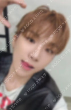 The Action YIZHIYU WOONHAK photocard image