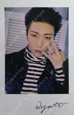 WE MUST LOVE POLAROID SET