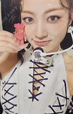 TWICE X BE@RBRICK LIMITED EDITION 100%