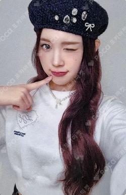 LILY BROWN A-Na photocard image