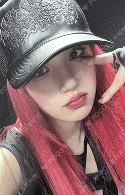 YUQ1 IDOUSTAGE LUCKY DRAW YUQI photocard image