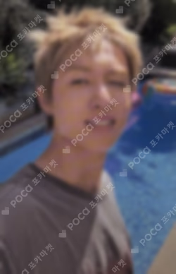 COLOR OUTSIDE THE LINES YIZHIYU LUCKY DRAW MARTIN photocard image