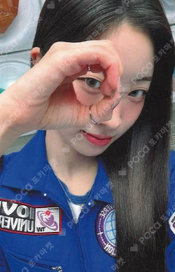 2025 TWICE FANMEETING [10VE UNIVERSE] REWARD DAHYUN photocard image