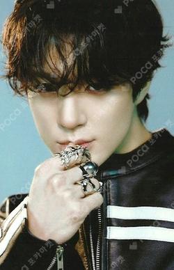 2025 NCT DREAM TOUR THE DREAM SHOW 4 : DREAM THE FUTURE FANLIGHT ACCESSORY SET JENO photocard image