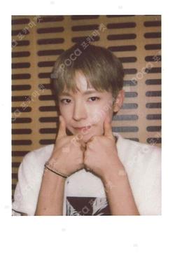 NCT YUSHI photocard image
