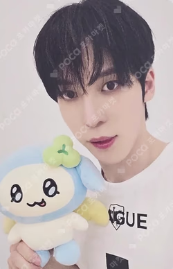 Press, Start! Enter the MIGHTEEZ POP-UP RANDOM TRADING CARD SET