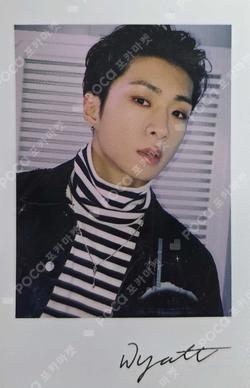 WE MUST LOVE POLAROID SET WYATT photocard image