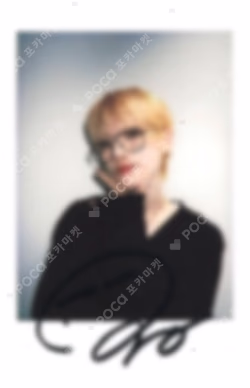 The Action YIZHIYU WINNER RIWOO photocard image