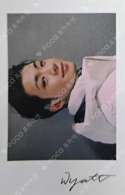 WE MUST LOVE POLAROID SET WYATT photocard image
