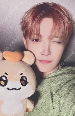 Press, Start! Enter the MIGHTEEZ POP-UP RANDOM TRADING CARD SET HONGJOONG photocard image