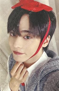 UNBROKEN JUMP UP U photocard image