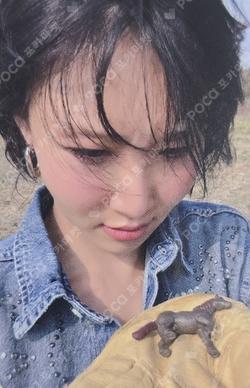 HWASA 2026 SEASON’S GREETINGS [MAR IA] EVERLINE Hwa Sa photocard image