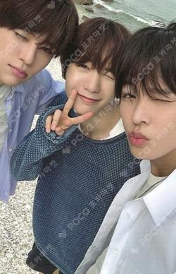 NCT WISH POP UP [FIND YOUR COLOR] RANDOM TRADING CARD SET Surf ver. Unit photocard image