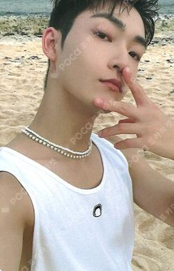 THE BOYZ 2ND ALBUM PHANTASY POP-UP STORE BOARD PARTS KEY RING KEVIN photocard image