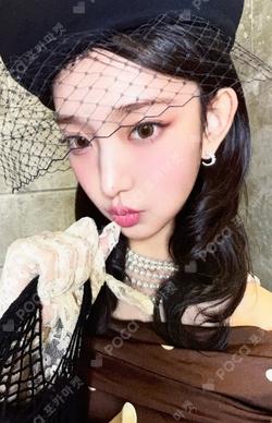 Delulu Pack WITHMUU LUCKY DRAW LEESOL photocard image