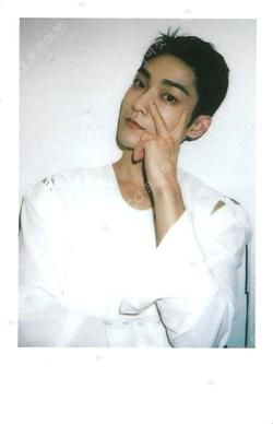 THE BOYZ 2ND WORLD TOUR : ZENERATION ZENERATION MOOD LIGHT KEVIN photocard image