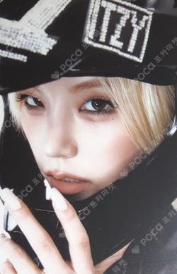 ITZY 3RD WORLD TOUR [TUNNEL VISION] in SEOUL TRADING CARD YEJI photocard image