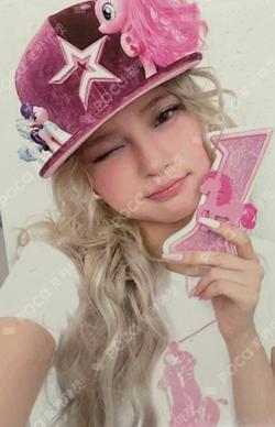 Delulu Pack BROADCAST HAUM photocard image