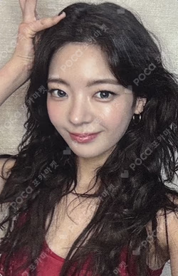 ITZY 3RD WORLD TOUR [TUNNEL VISION] in SEOUL OFFICIAL MIDZY BOOTH LIA photocard image