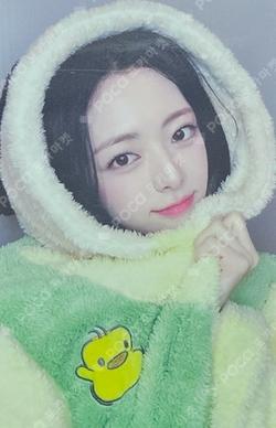 TUNNEL VISION MAKESTAR YUNA photocard image