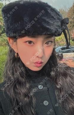 Delulu Pack BROADCAST LEESOL photocard image