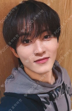 Beat It Up MAKESTAR MARK photocard image