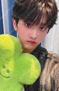 UNDENIABLE MAKESTAR Kaedan photocard image