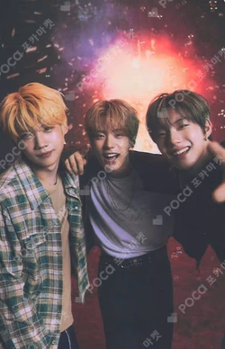 2026 CLOSE YOUR EYES SEASON'S GREETINGS RANDOM TRADING CARD