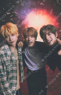 2026 CLOSE YOUR EYES SEASON'S GREETINGS RANDOM TRADING CARD Unit photocard image