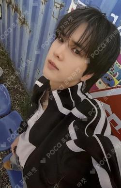 2026 SEASON’S GREETINGS [SKATER BOYZ] PRE-ORDER EVENT YOUNGHOON photocard image