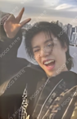 SHOT CALLERS Magazine Ver. LOUIS photocard image