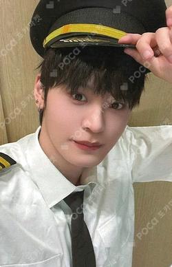 As I am Counting Stars TAERAE photocard image