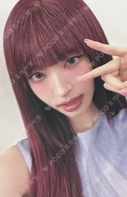 REVIVE+ MAKESTAR LIZ photocard image