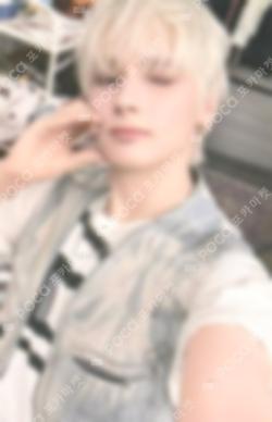 TOMORROW X TOGETHER 2026 DECO KIT HUENINGKAI photocard image