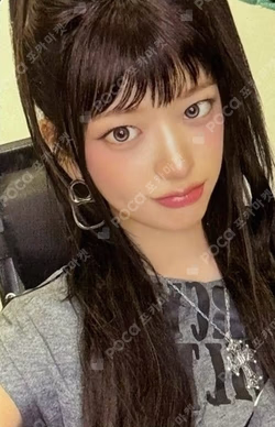 REVIVE+ PETIT-IVE ver. YUJIN photocard image