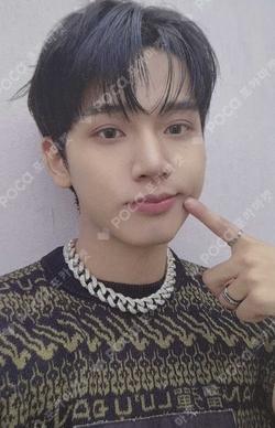 iykyk OFF ver. HYUK photocard image