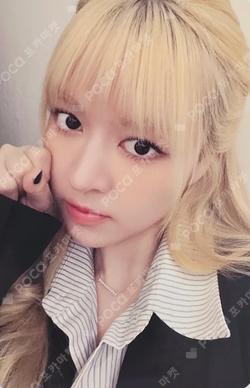 Blue Valentine MAKESTAR Lily photocard image