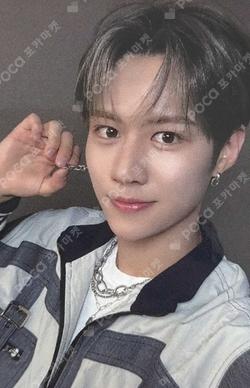 CONTINUE? EVERLINE Ian photocard image