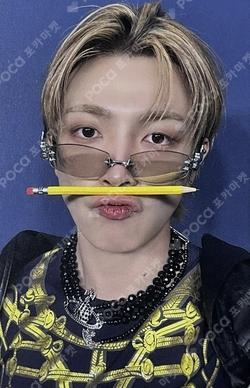 ATEEZ HONGJOONG photocard image