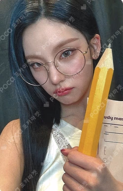 AIR Counting Stars YEJI photocard image