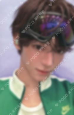 play hard YIZHIYU HANJIN photocard image